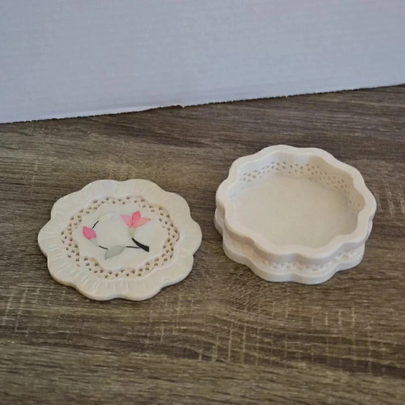 Carved Stone Trinket Box with  Lid - Picture 2 of 5